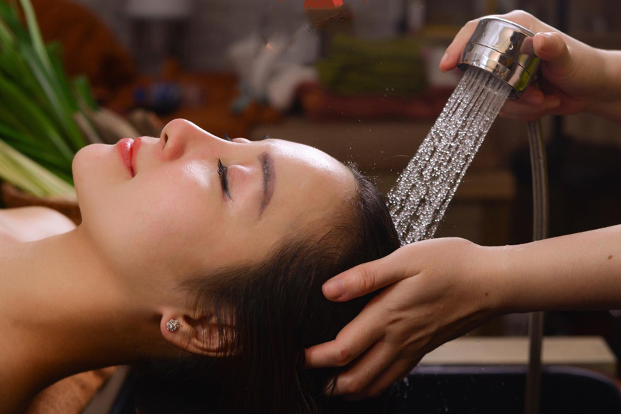 Gội đầu Tân Bình Hoàng Vy Beauty & Academy